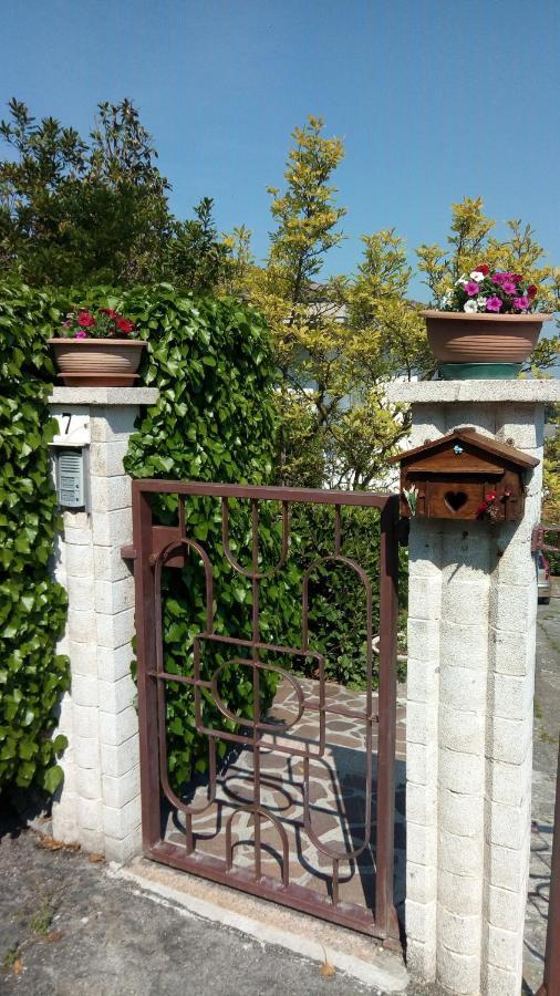 Nel Giardino Di Oz Bed & Breakfast Fornovo di Taro Exterior foto